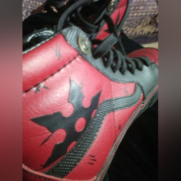 Vans marvel deadpool high tops - Picture 4 of 6